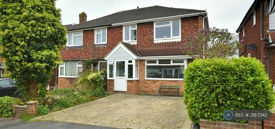 3 bedroom semi-detached house