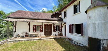 Ferme  à vendre, 4 pièces, 2 chambres, 140 m²