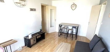 Appartement meublé  à louer, 3 pièces, 2 chambres, 50 m²