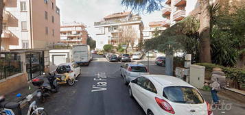 TRILOCALE in zona OSTIA con TERRAZZO