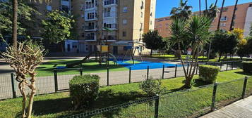 Piso en calle Tartessos, Fontanal - San Carlos - San José, Sevilla