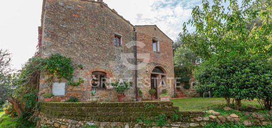 Casale/cascina in vendita a Castel San Gimignano