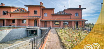 Villa a schiera Strada del corno, Centro, Villanova d'Asti