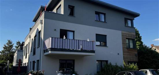 Helle 3-Zimmer-Wohnung, ca. 80qm mit Balkon zum 01.09.2024, inkl. Einbauküche, Falkensee