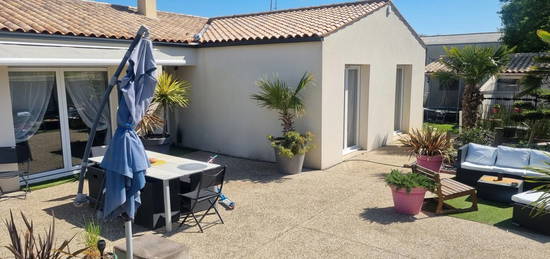 Maison de plain-pied  à vendre, 5 pièces, 3 chambres, 99 m²