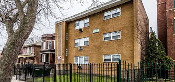 7706 S Saginaw Ave Apt 2A, Chicago, IL 60649