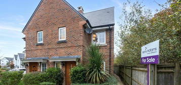 2 bedroom semi-detached house for sale