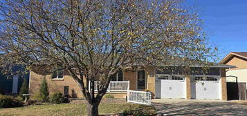 1315 Agnes Dr, Hays, KS 67601