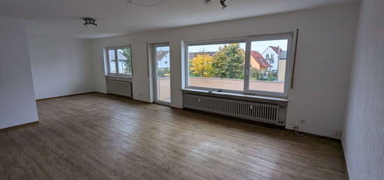 Freundliche 4-Zimmer-Wohnung mit Balkon in Eggenstein-Leopoldshafen