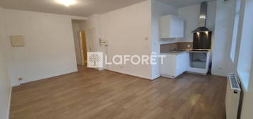 Appartement  à louer, 2 pièces, 1 chambre, 44 m²