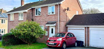 3 bed semi-detached house for sale