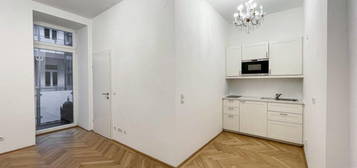 Charmante Stadtwohnung I generalsanierter Altbau | 2-Zimmer | Balkon | Nähe Naschmarkt und Margaretenplatz