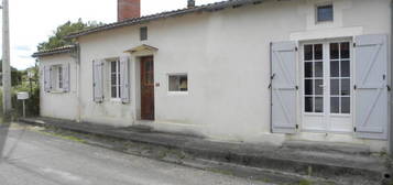 Charmante maison de deux chambres située dans un hameau