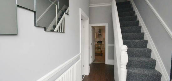 4 bedroom terraced house