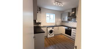 3 bed flat to rent