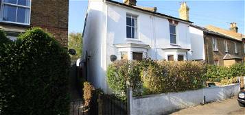 Property to rent in Heathfield North, Twickenham TW2
