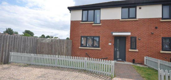 3 bedroom semi-detached house