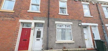 2 bedroom ground floor flat