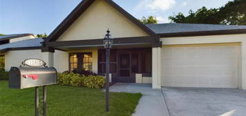 740 Lakewood Dr, Palm Harbor, FL 34684