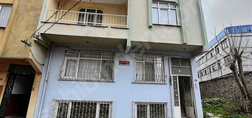 KÜÇÜKÇEKMECE 3+1 E5 KOMŞU 110 m2 DAİRE ACİL