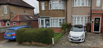 End terrace house to rent in Linden Avenue, Ruislip HA4