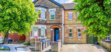 Flat for sale in Dornton Road, South Croydon CR2