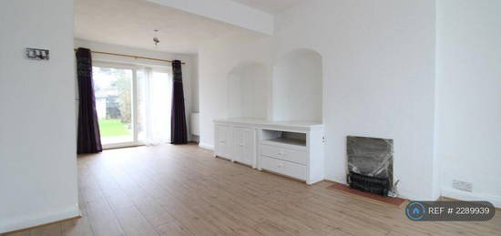 3 bedroom terraced house