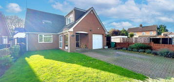 4 bed detached house for sale