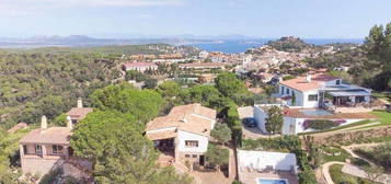 Chalet en calle De Son Rich en Begur, Begur