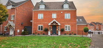 5 bedroom detached house for sale