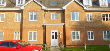 Flat to rent in Seaweed Close, Weston Lane, Southampton SO19