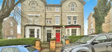 4 bed semi-detached house for sale