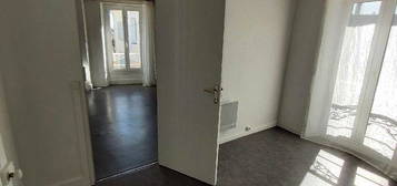 2 appartements dans maison de ville