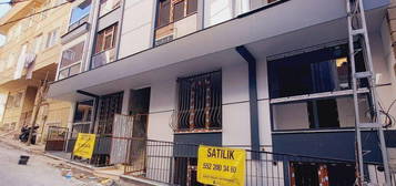 Metroya Yrme 12dk,    Sfr,   Asansrl,    2+1 100m,   Satlk  Daire,