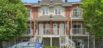 703, boulevard Saint-Joseph, apt. 7
                        Gatineau (Hull)