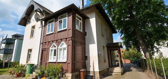 Altbau-Charme in Dresden Cossebaude! Mehrfamilienhaus mit 3 WE in zentraler, ruhiger Lage!