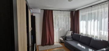 Apartament 2 camere decomandat, 2/5+M, centrala, parcare, M