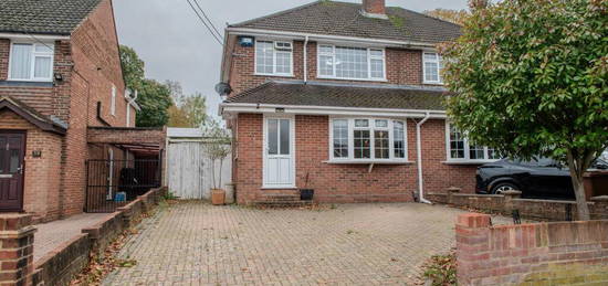 3 bedroom semi-detached house