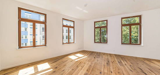 Am schönen Waldplatz: Großes 1-Zimmer-Apartment in frisch saniertem Altbau