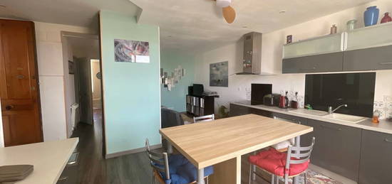 Appartement  à vendre, 3 pièces, 2 chambres, 60 m²