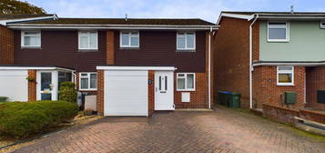 Semi-detached house to rent in Marlow Close, Fareham PO15