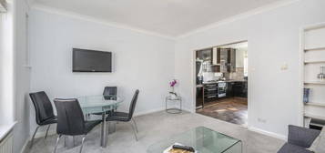 3 bedroom flat for sale