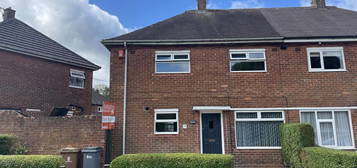 4 bed semi-detached house to rent