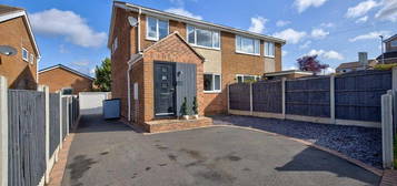 3 bedroom semi-detached house for sale