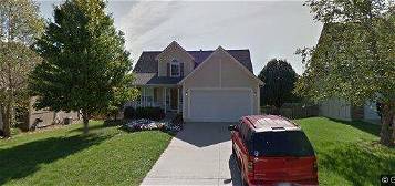 3825 SW Windsong Dr, Lees Summit, MO 64082