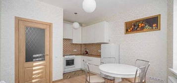 Apartament cu doua camere de inchiriat pe termen lung