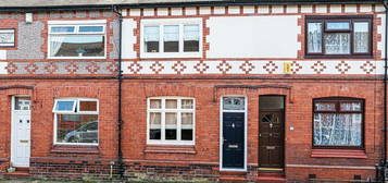 2 bedroom terraced house