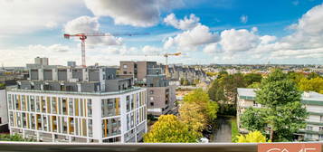 APPARTEMENT T4 DE 79,42M²  - 2 BALCONS - 1 GARAGE - 1 CAVE - RENNES CENTRE VILLE - A DEUX PAS DU CANAL SAINT MARTIN - PROCHE RUE D'ANTRAIN - A PROXIMITE DE LA PLACE HOCHE - EN DERNIER ETAGE.