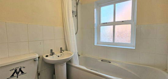 2 bedroom terraced house