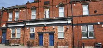 2 bed flat to rent